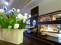City Hotel
