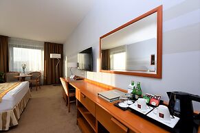 City Hotel