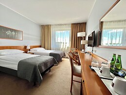 City Hotel