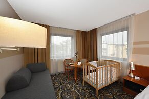 City Hotel