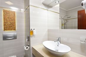 City Hotel