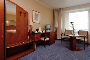 City Hotel