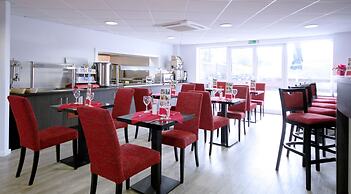 Ramada by Wyndham London Stansted Airport
