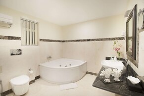 Clarks Exotica Convention, Resort & Spa