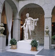 Parador De La Granja