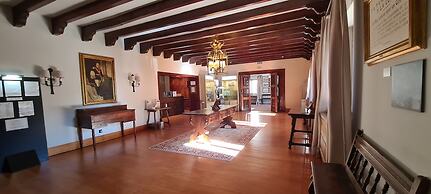 Parador De Gredos