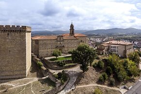 Parador De Monforte De Lemos