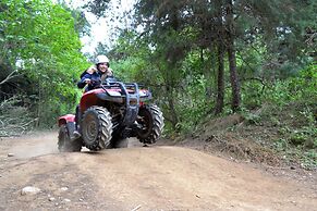 Zirahuen Forest And Resort