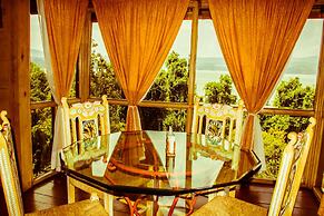 Zirahuen Forest And Resort