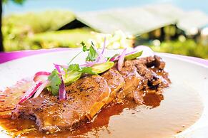 Zirahuen Forest And Resort