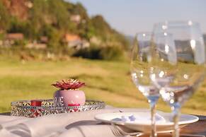 Zirahuen Forest And Resort