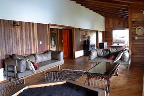 Zirahuen Forest And Resort