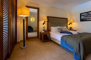 Giannoulis – Cavo Spada Luxury Sports & Leisure Resort & Spa