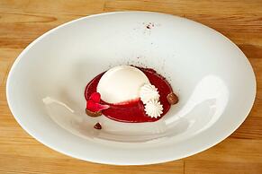 Giannoulis – Cavo Spada Luxury Sports & Leisure Resort & Spa