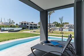 Acharavi Beach Hotel