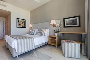 Acharavi Beach Hotel