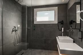 Acharavi Beach Hotel