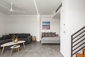 Acharavi Beach Hotel