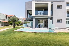 Acharavi Beach Hotel