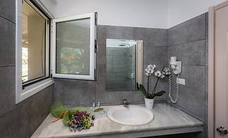 Acharavi Beach Hotel