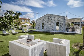 Acharavi Beach Hotel