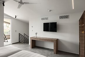 Acharavi Beach Hotel