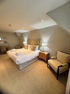 The Kings Head Country Hotel