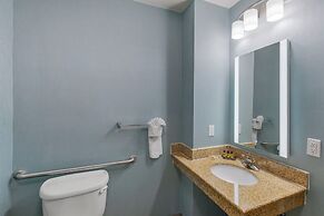 Best Western Plus Wasco Inn & Suites