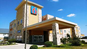 Motel 6 Mineral Wells, TX