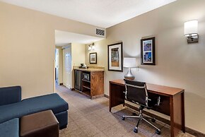 Comfort Inn & Suites Virginia Beach - Norfolk Airport