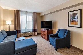 Comfort Inn & Suites Virginia Beach - Norfolk Airport