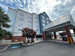 Comfort Inn & Suites Virginia Beach - Norfolk Airport