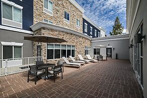 Holiday Inn Express & Suites Charlotte Southeast - Matthews by IHG