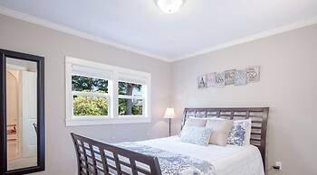 Seaside Vacation Homes