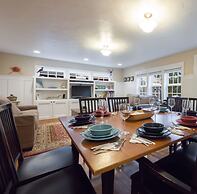 Seaside Vacation Homes