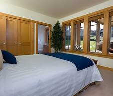 Seaside Vacation Homes