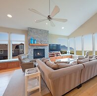 Seaside Vacation Homes