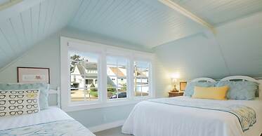 Seaside Vacation Homes