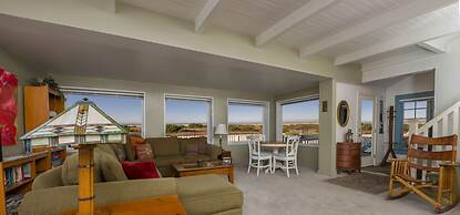 Seaside Vacation Homes