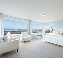 Seaside Vacation Homes