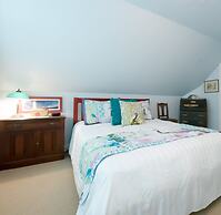 Seaside Vacation Homes