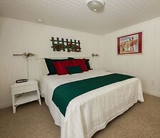 Seaside Vacation Homes