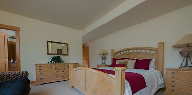 Seaside Vacation Homes