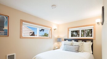 Seaside Vacation Homes