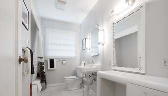 Seaside Vacation Homes