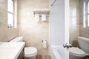 Island Sun Inn & Suites - Venice, Florida Historic Downtown & Beach Ge