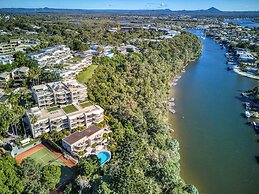 Noosa Crest