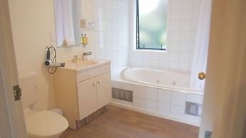 Sherborne Motor Lodge