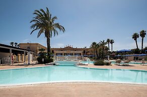Delfino Beach Hotel