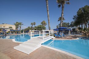 Delfino Beach Hotel